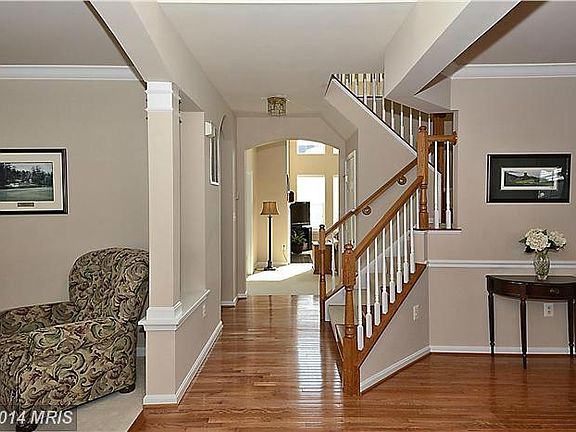 4th image of 704 Tonquin Pl NE