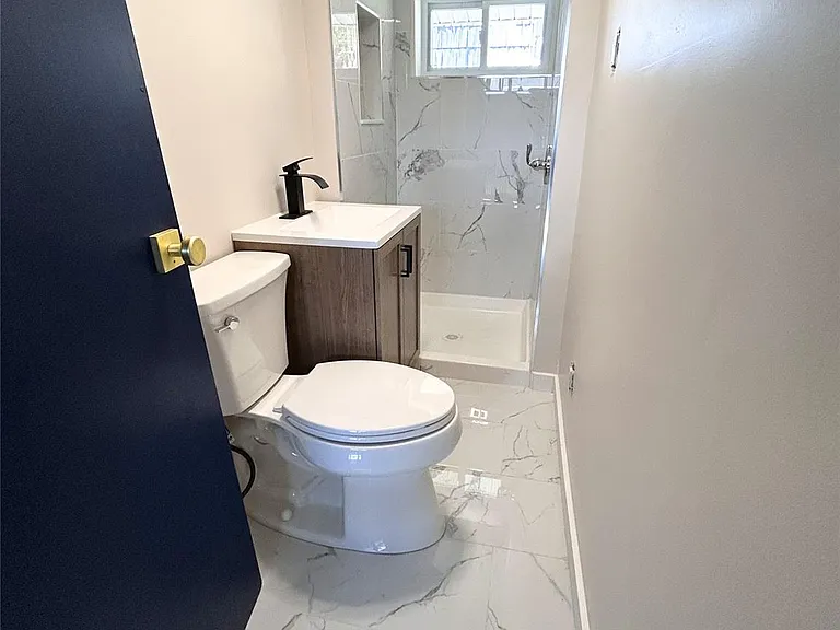451 E Main St — Photo 14