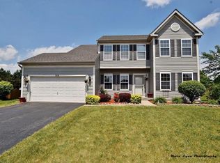 616 Whalen Ct, North Aurora, IL 60542