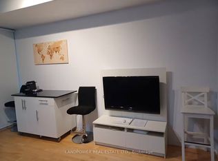 65 Bremner Blvd #3906, Toronto, ON M5J 0A7
