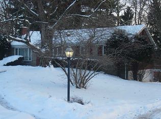 1549 Dalton Dr, Pittsburgh, PA