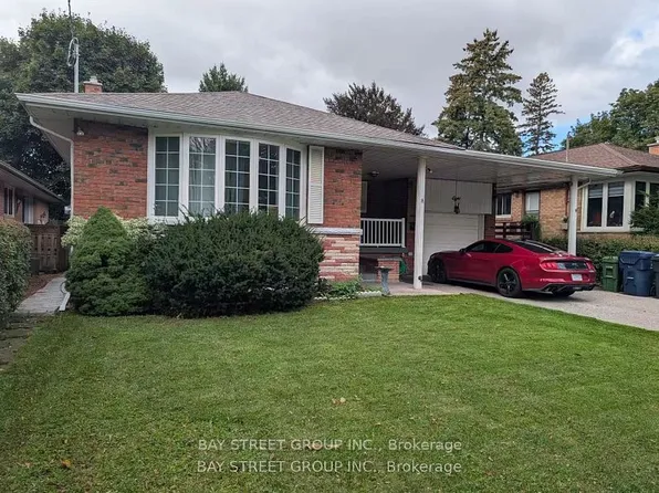 8 Storey Cres, Toronto, ON M9B 3C8