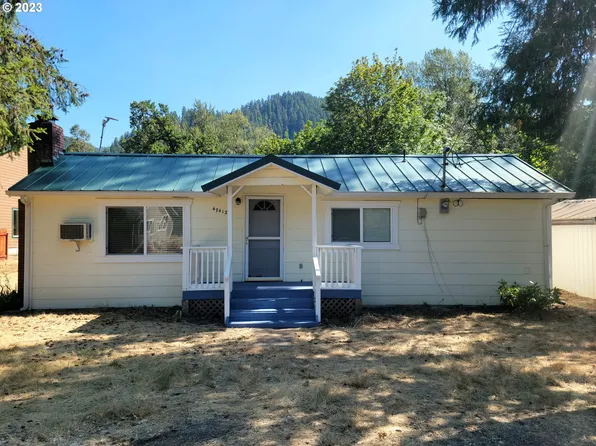 47412 School St, Oakridge, OR 97463