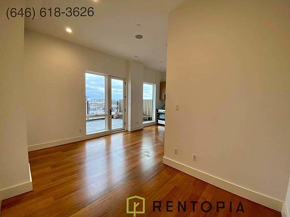 3rd image of 210 Green St #6D