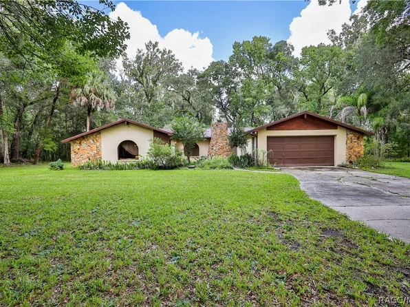 18255 Lake Lindsey Rd, Brooksville, FL 34601