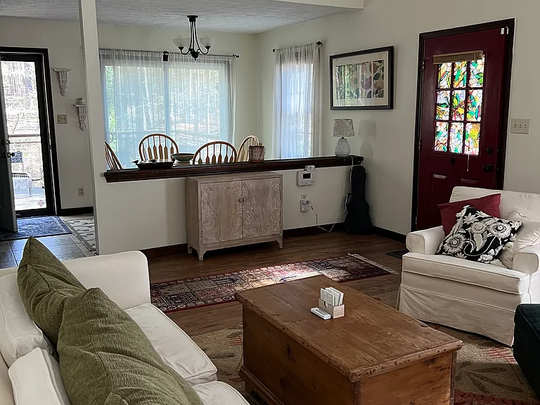 225 Merlin Ct — Photo 7