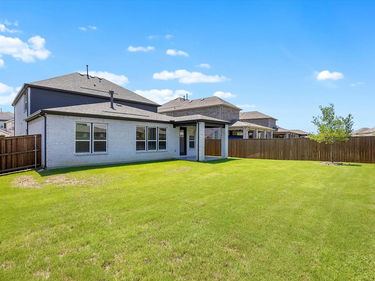 4 bed, 2.5 bath, 3093 sqft, $3,500 — Photo 4