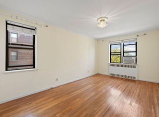 6787 Booth St APT 5H, Flushing, NY 11375