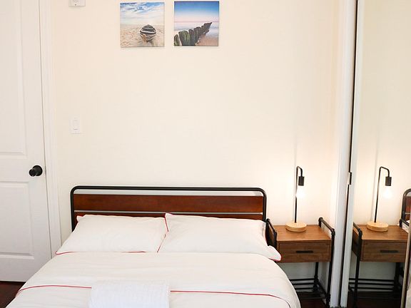 2nd image of 1551 Larkin St #3