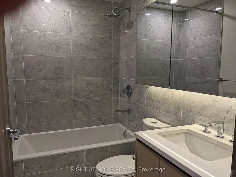 95 McMahon Dr #701 — Photo 12