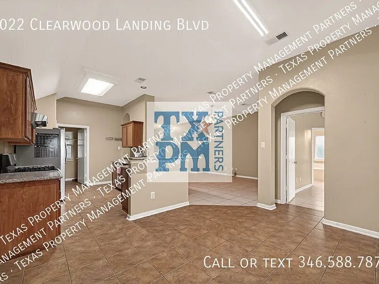 9022 Clearwood Landing Blvd — Photo 10