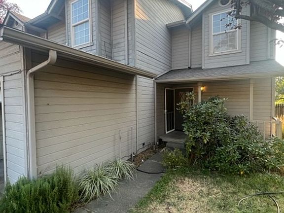 2nd image of 600-602 Scenic Dr