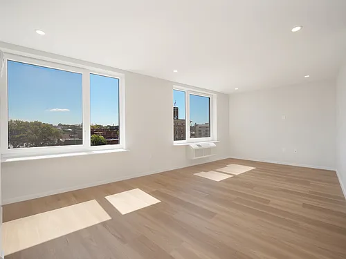 83-07 Queens Blvd Photo 1