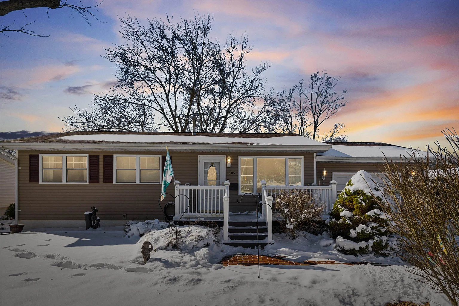 309 Northbrook Dr photo 1