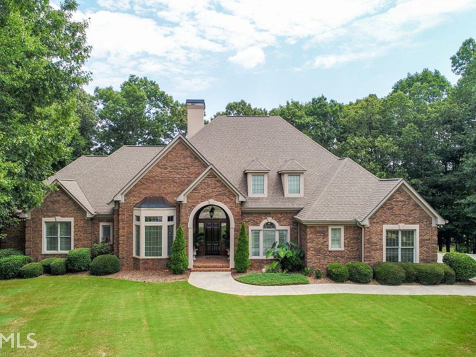 2nd image of 4633 Chartwell Chase Ct