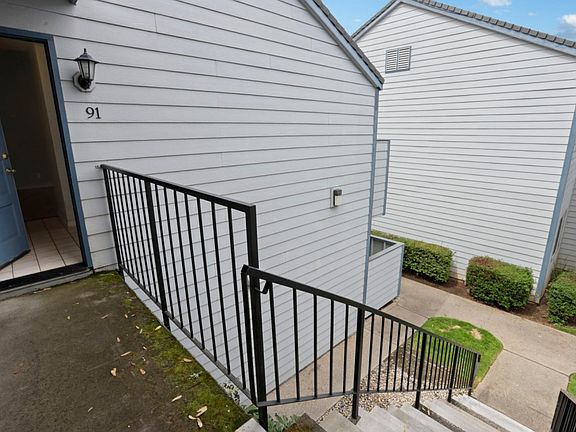 4th image of 445 Almond Dr APT 91