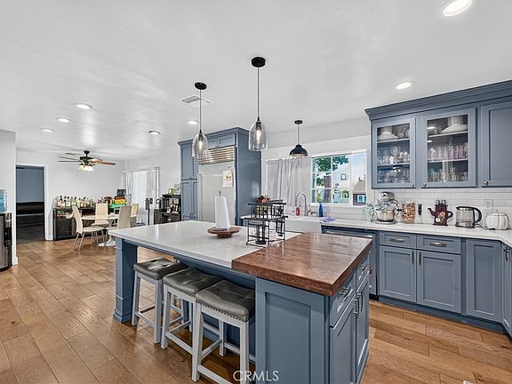 4th image of 8638 Calmosa Ave