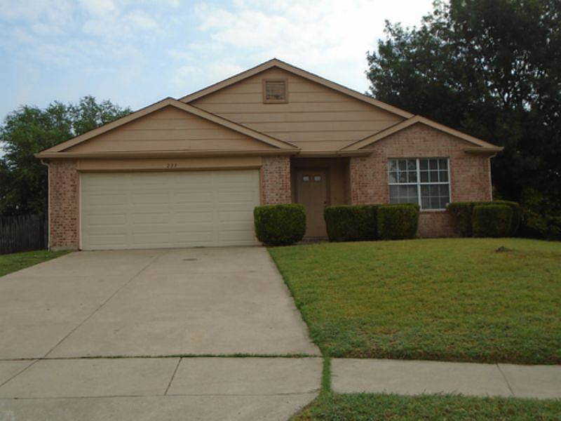 1st image of 223 Yale Blvd