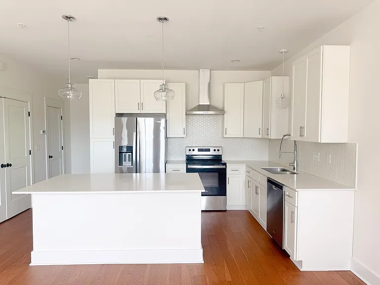 208 Allison Way — Photo 5