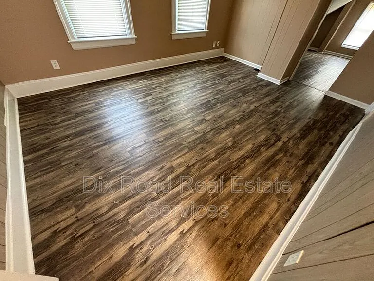 332 Hudson Ave — Photo 36