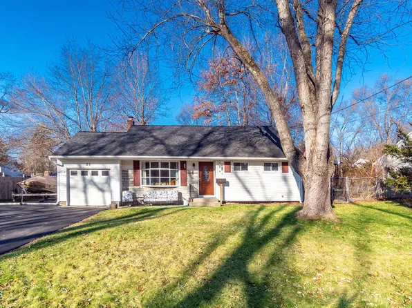25 Ronald Place, Schenectady, NY 12303