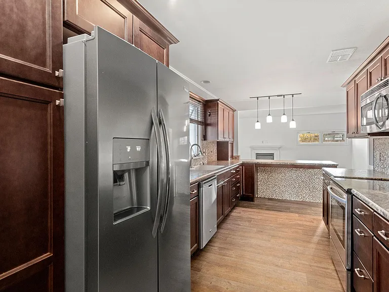 2104 Silver Sage Trl — Photo 18