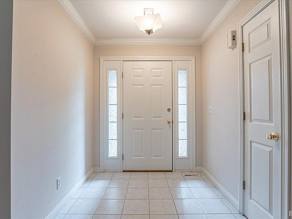 5th image of 148 Alexandria