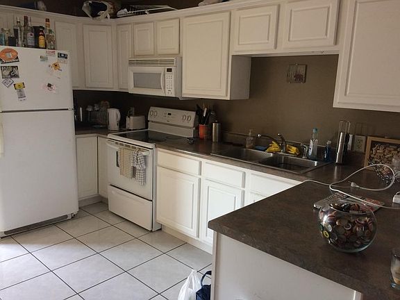 4th image of 1617 Queen Anne Way
