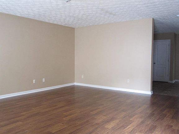 2nd image of 3093 Fields Dr #1