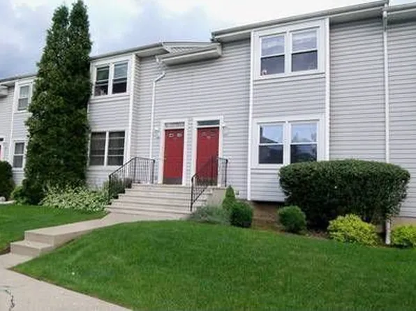 30 Village Dr #304, Hamburg, NJ 07419