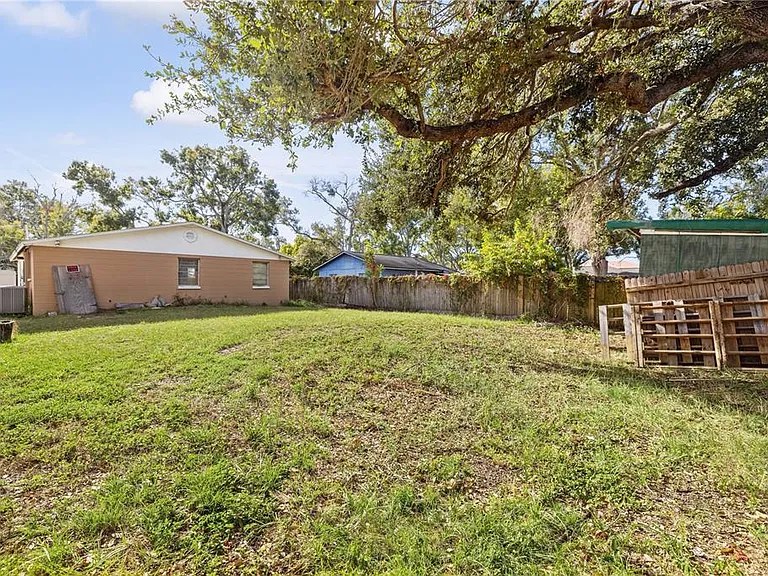 3631 W Anderson Ave — Photo 15