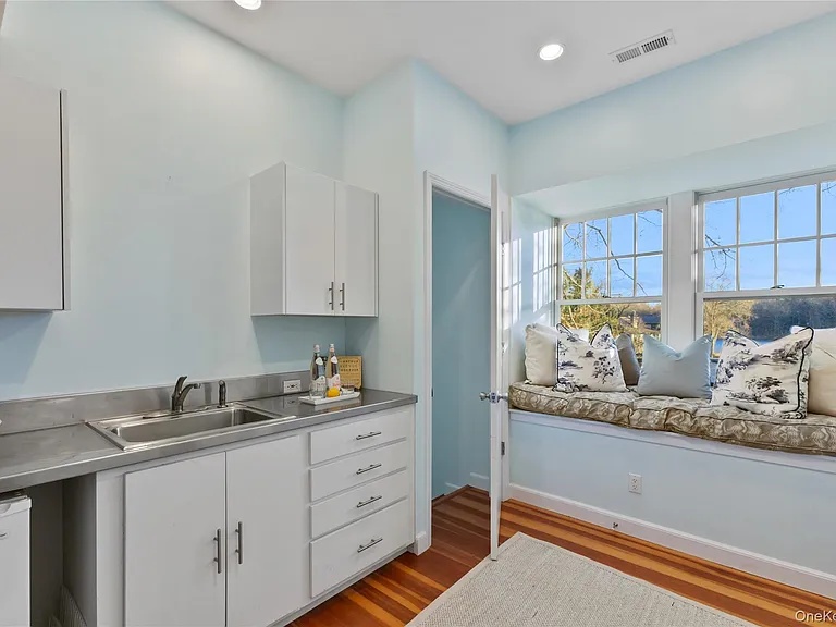 50 Cove Rd — Photo 21