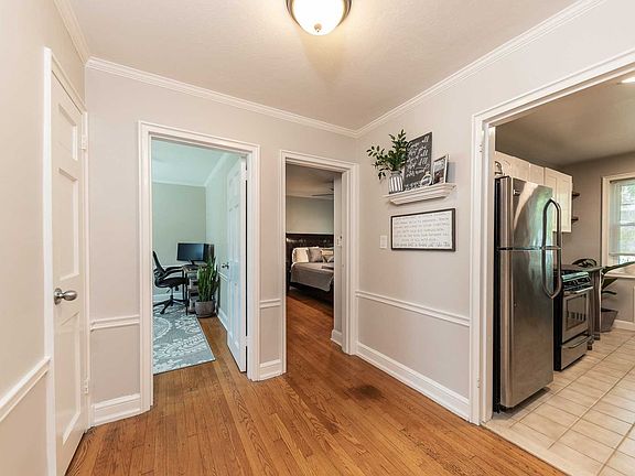 3rd image of 43 N Forest Ave APT C22