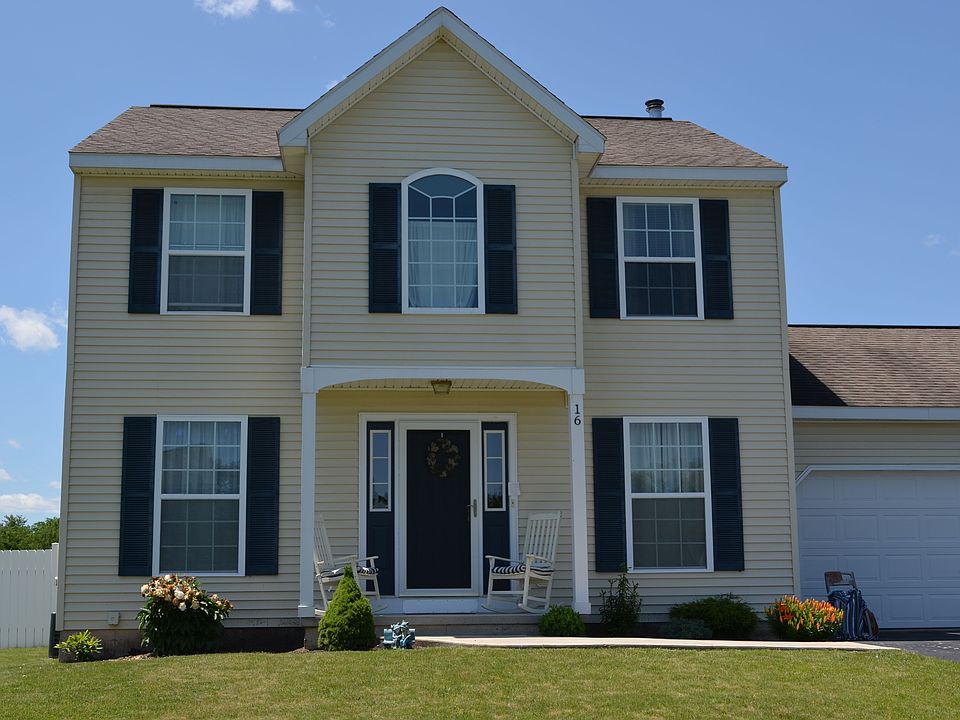 1st image of 16 Yorktown Ln