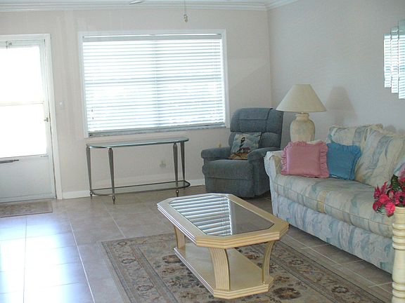 2nd image of 1000 79th Ave N APT 101
