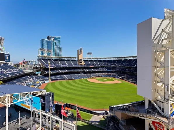 325 7th Ave Unit 1602, San Diego, CA 92101