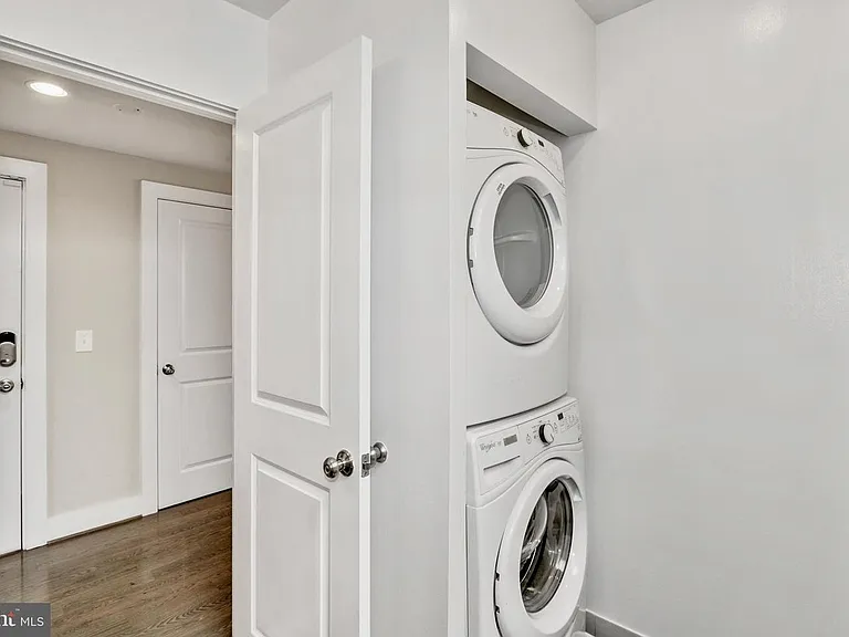 1304 Holbrook St NE #3 — Photo 19