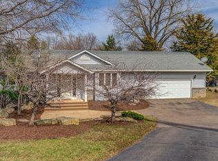 1285 Wilderness Run Rd, Eagan, MN 55123