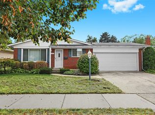 33025 Martin St, Livonia, MI 48154