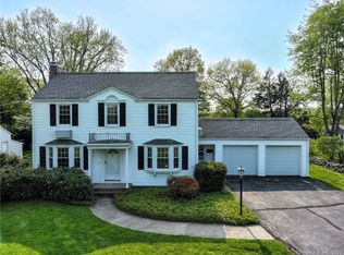 181 Ridgewood Rd, West Hartford, CT 06107