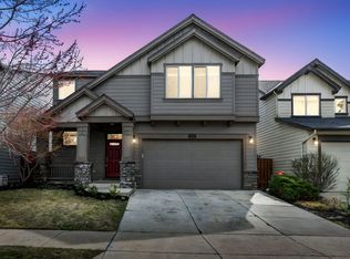 61210 Dayspring Dr, Bend, OR 97702