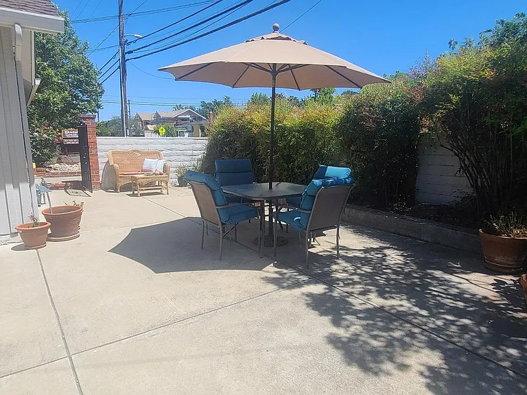3851 Vineyard Ave — Photo 21