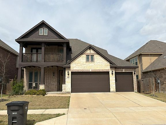 3rd image of 504 Ridgewater Trl