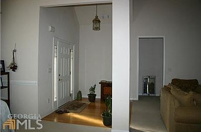 4th image of 765 Deerwood Dr
