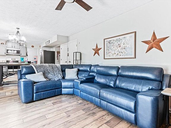 4th image of 2776 Ciniminson Ct