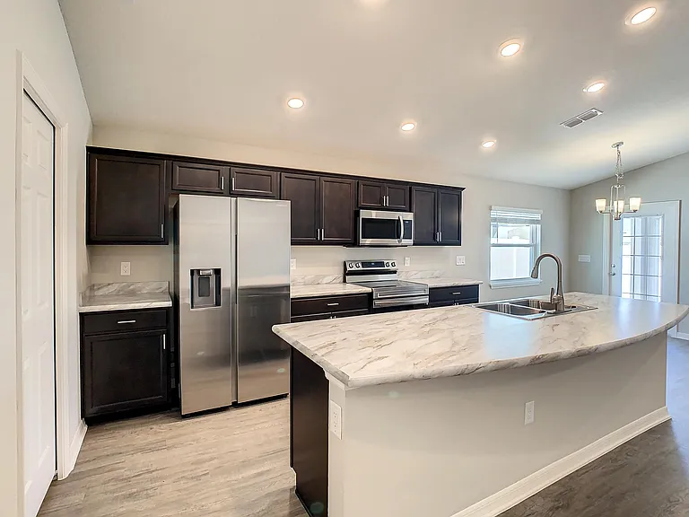 4466 Hummingbird Ln — Photo 11