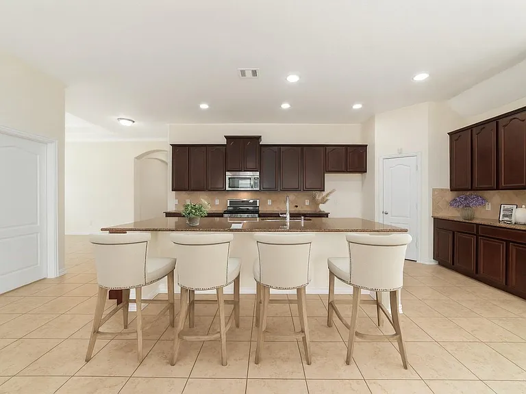 17314 Aldenwilds Ln — Photo 17