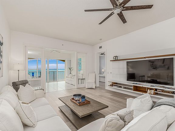 2nd image of 30 Harbour Isle Drive W #204