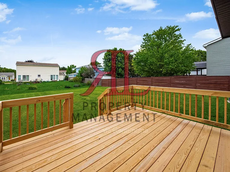 5932 Waterview Dr — Photo 40