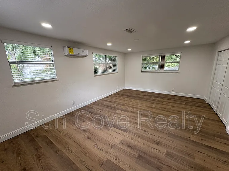 807 E Genesee St #1/2 — Photo 14